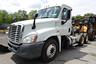 2013 Freightliner Cascadia 125 Tandem Axle Day Cab Tractor